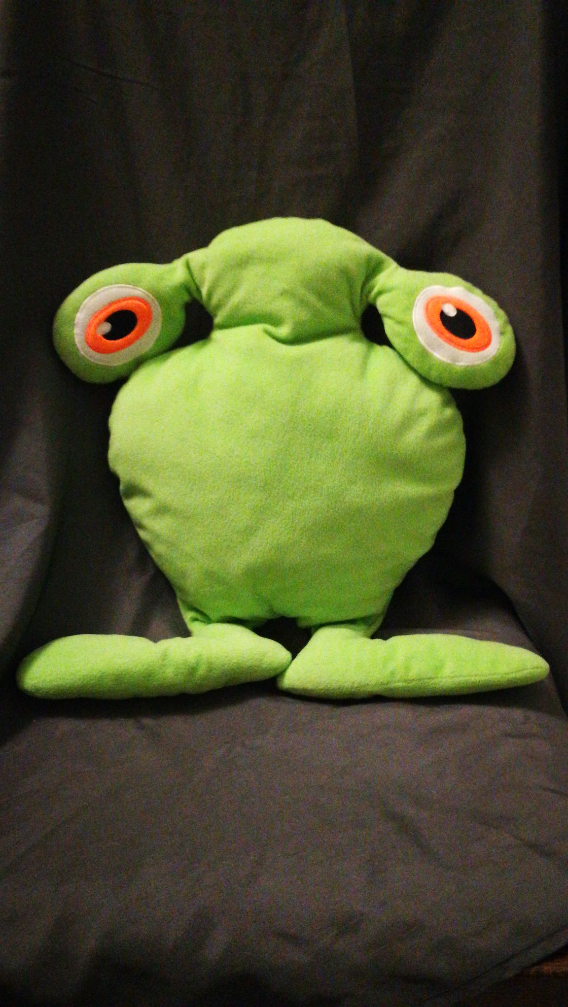 Gros Doudou Coussin Monstre Alien Vert Ikea ?