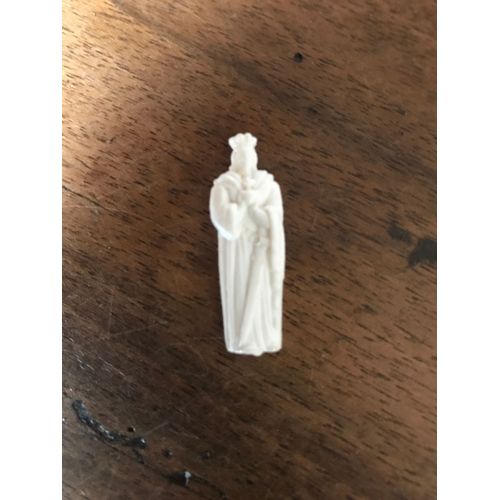 Fève Ancienne Roi En Plastique Blanc