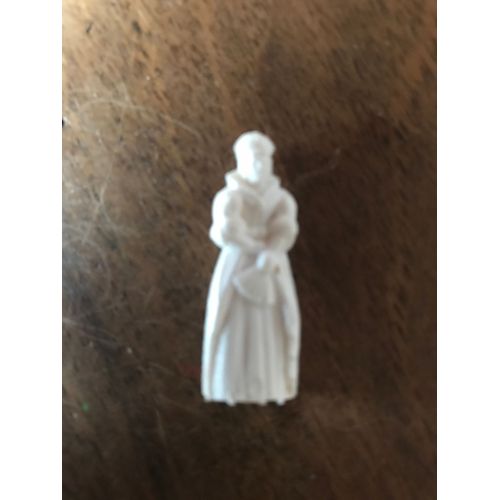 Fève Ancienne Plastique Blanc La Reine