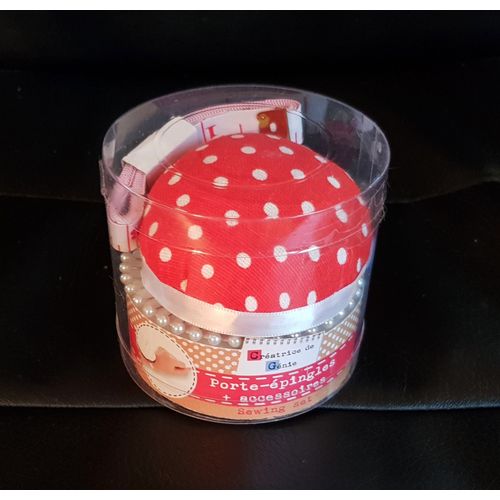 Porte Épingle Et Ses 42 Accessoires Marque Créatrice De Génie