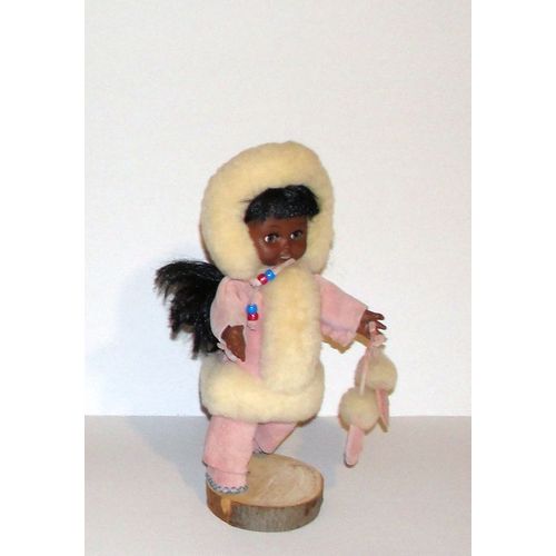 Poupée Folklorique Indienne Ou Esquimaux Canada Sur Socle En Bois 30cm