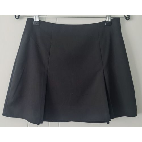 Jolie Mini Jupe Noire - T. S