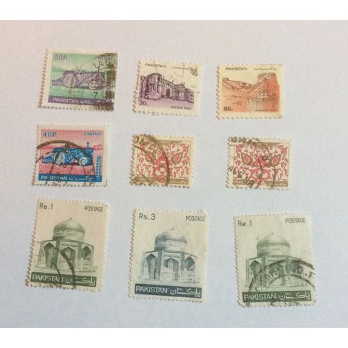 Lot De 9 Timbres Oblitérés Du Pakistan