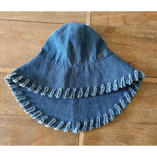 Chapeau Ou Capeline En Denim Bleu Chanel T.56
