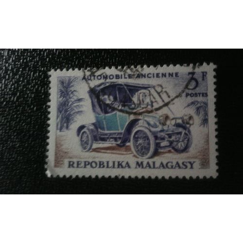 Timbre Madagascar ( Yt 410 ) 1966 Première Voiture. Histoire De La Poste