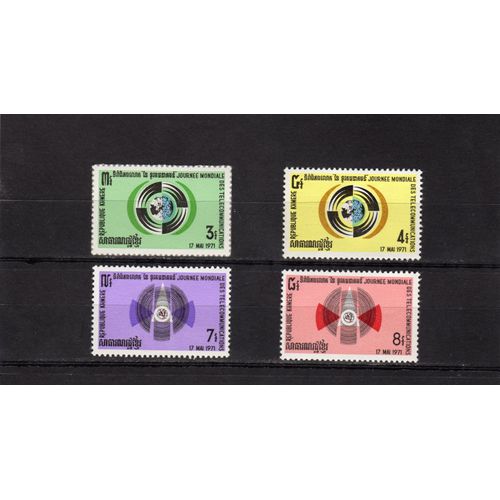 Timbres-Poste De La République Khmère (Cambodge) (Journée Mondiale Des Télécommunications)