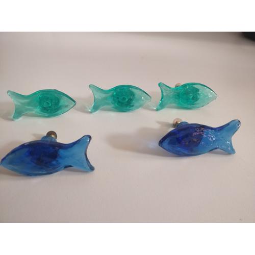 jolies poignées "poisson" 2 bleues, 3 vertes 7cm