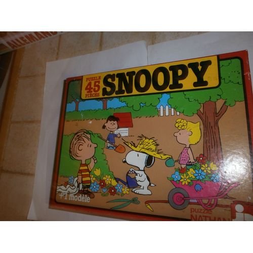 Puzzle Snoopy Jardine 45 Pièces Nathan 1983