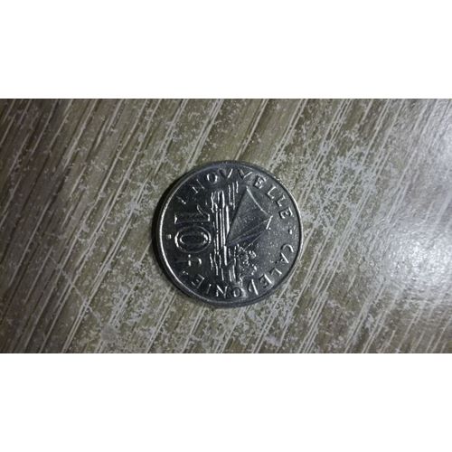 10 Francs 1977 Nouvelle Caledonie En L État Sur Les Photos