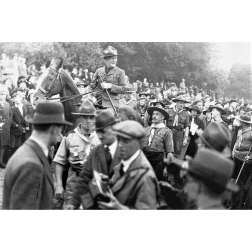 Scoutisme - Lord Baden Powell Au Jamboree De Crystal Palace Le 04/06/1932