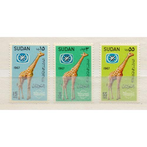 Soudan- Série De 3 Timbres Neufs- Année Internationale Du Tourisme- Girafe