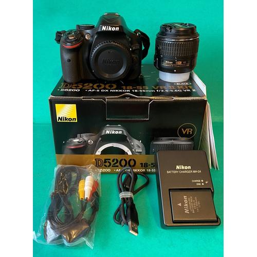 Pack Nikon D5200 reflex 24 mpix + Objectif AF-S DX Nikkor 18-55mm VR