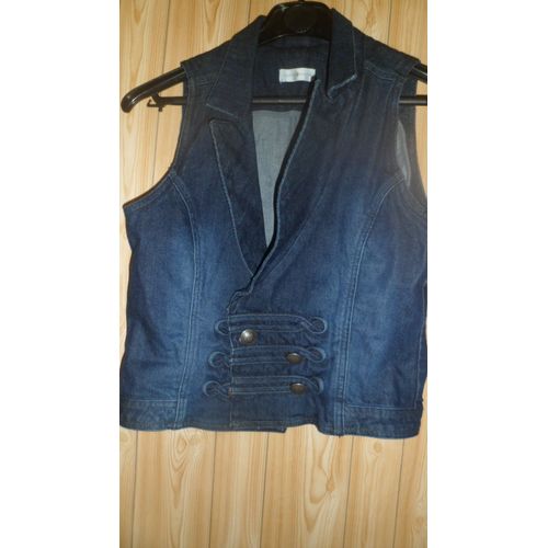 Gilet Cache-Cache En Jean. Taille 2. 98 % Coton - 2 % Élasthanne. Longueur Totale : 54 Cm Envion. D&#39occasion : Bon État.