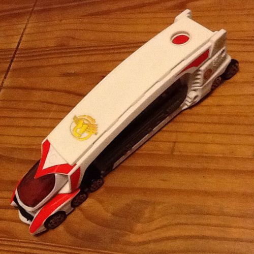 Hot Wheels Camion Blanc Et Rouge Transport Voitures