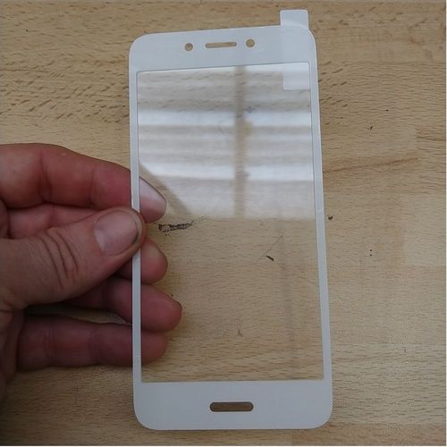 Film De Protection En Verre Trempé Finition Carbone Pour Honor 6a De Couleur Blanc Sans Blister