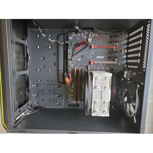 PC Gamer AMD Ryzen 3-2200G - 3.5 Ghz - Ram 8 Go - DD 500 Go