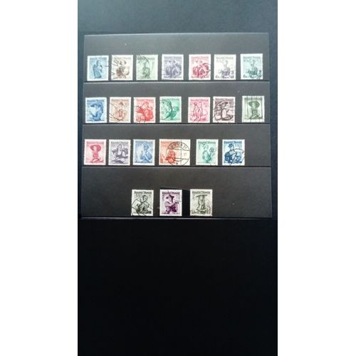 23 Timbres Autrichiens Costumes Régionaux