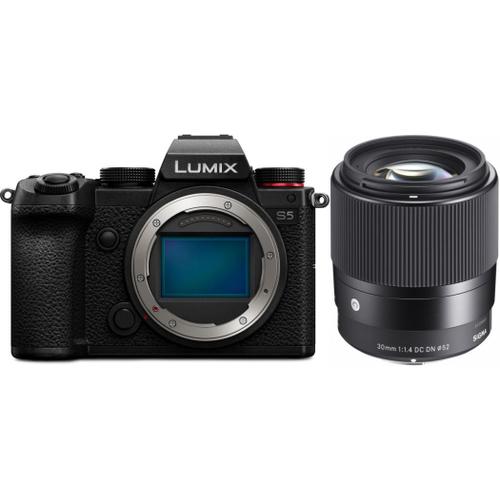 Panasonic Lumix S5 Hybride 24.2 mpix + Objectif Sigma 30mm f/1.4 DC DN F 30mm f/1.4