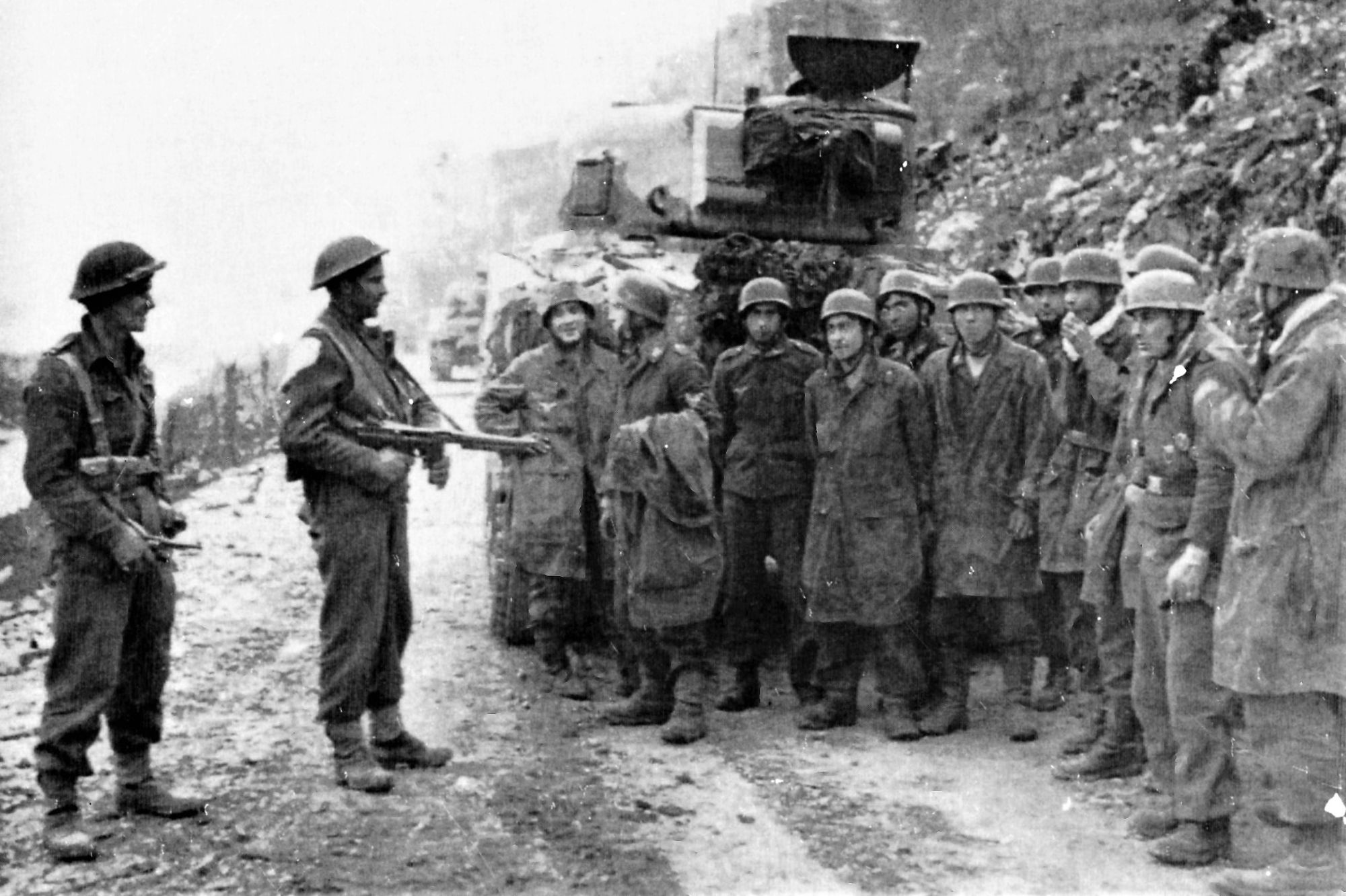 Ww2 - Paras Allemands Prisonniers Des Néo-Zélandais En Crète En Mai 1941