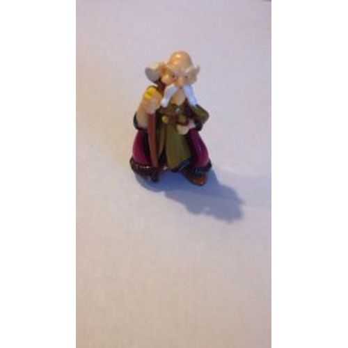 Figurine Kinder Asterix Et Les Normands : Le Druide