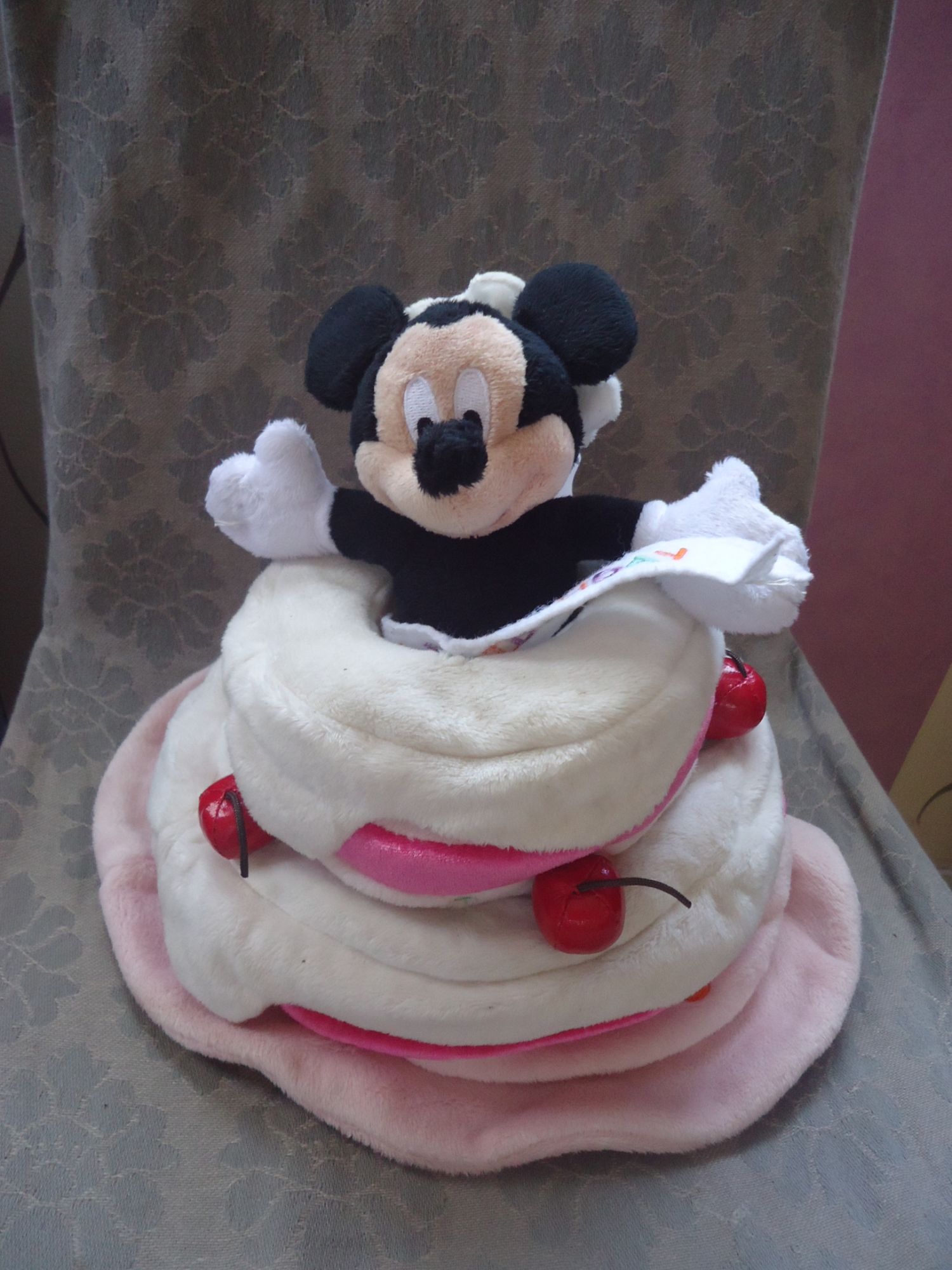 Chapeau Gateau Mickey En Peluche Happy Birthday 28 Cm Disney Rakuten