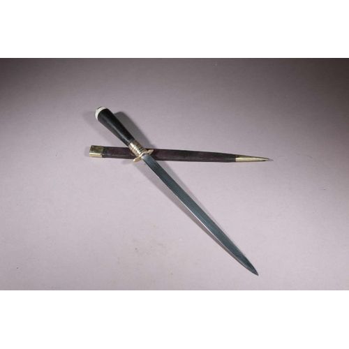 Stylet Corse Manche En Ébène.