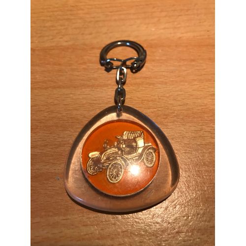 Porte Clé , Clef , Clefs Mobiel Ancien , Centre De Recherche