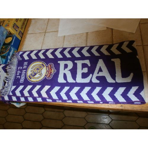 Echarpe Football Real Madrid C.De F