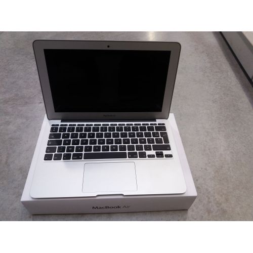 Apple MacBook Air - Core i5 1.7 GHz - OS X 10.8 Mountain Lion - 4 Go RAM - 64 Go stockage flash - 11.6" 1366 x 768 (HD) - HD Graphics 4000 - clavier : Français AZERTY