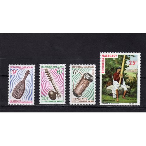 Timbres-Poste De Madagascar (Instruments De Musique)