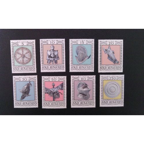 Timbre San Marino ( Yt 865 A 872 ) 1974 Séries: Armes Et Armures Historiques