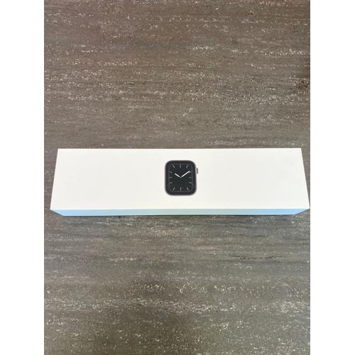 Apple Watch Series 5 Black Stainless Cellular