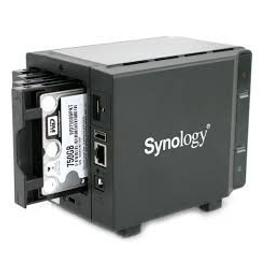Synology 4 Baies 2.5 HDD NAS pour serveur - DS411SLIM -Gar.2 ans