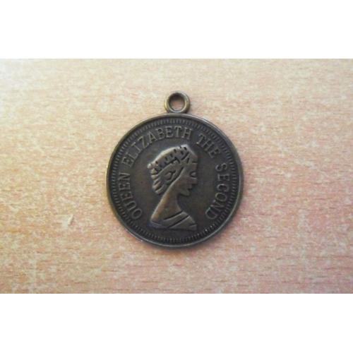 Médaille Pendentif (27mm)De La Reine Elizabeth En Bronze En Ttb+ À Sup.