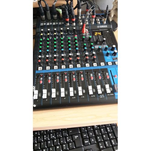 Yamaha MG12XU - Table de mixage analogique 12 entrées + effets