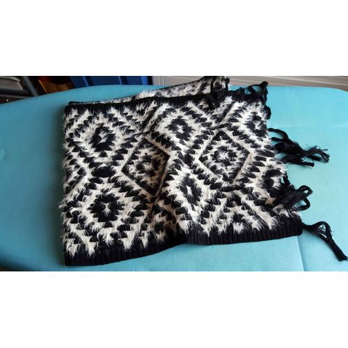 Echarpe Camaïeu Noire Et Blanche