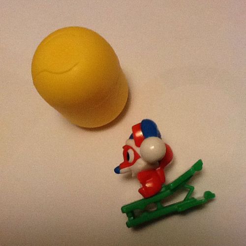 Figurine Kinder Noel Ecureuil Rouge