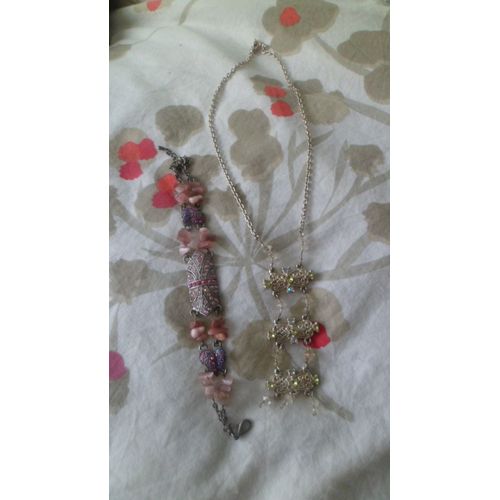 Lot Bijoux : 1 Collier 40 Cm + 1 Bracelet.