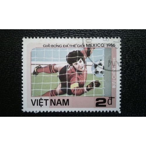 Timbre Vietnam Yt 646 Coupe Du Monde Fifa 1986 - Mexique 1985