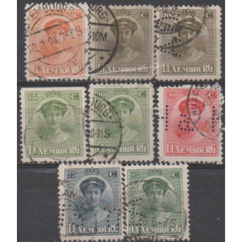 Luxembourg: Lot De 8 Timbres De La Même Série Représentant La Grande Duchesse Charlotte.