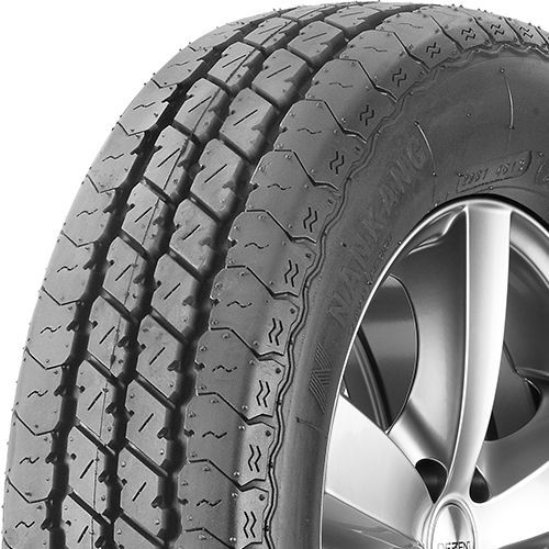 Nankang TR-10 ( 195/55 R10C 98/96P , avec protège-jante (MFS) )