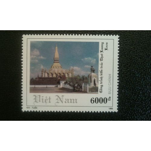 Timbre Vietnam Yt 1418 Uvre D'architecture De That Luang - Laos 1993