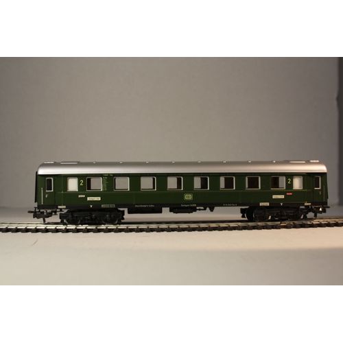 Voiture Grandes Lignes De 2e Classe Märklin Ho Référence 4037-Marklin