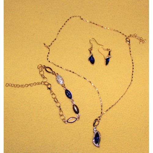 Parure Boucles, Bracelet Et Collier