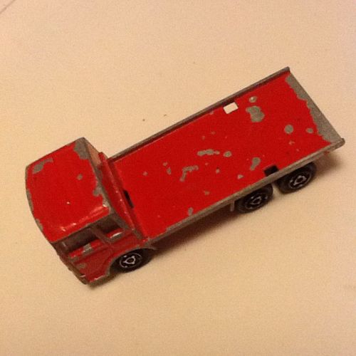 Majorette Camion Saviem Plateau Rouge