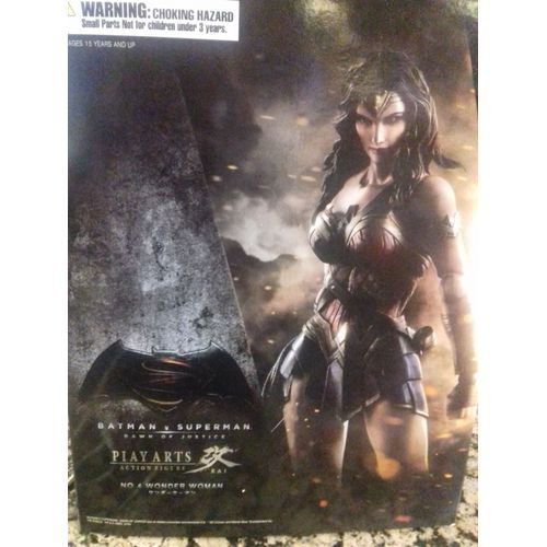 Figurine Wonder Woman Play Arts Kay