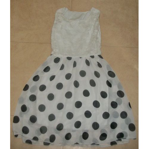Robe Dentelle Et Petits Pois Blanche Taille 6-7 Ans ....