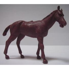 Cheval marron et noir sale