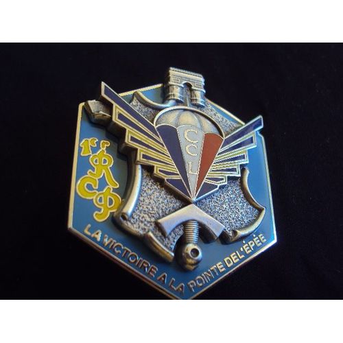 Insigne Métallique La Compagnie De Commandement Et De Logistique Du 1er Rcp