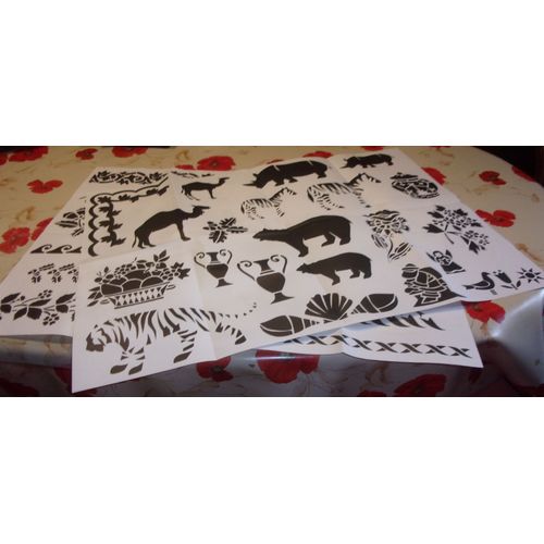 35 Modeles Pour Le Pochoir - Tissu - Bois - Papier